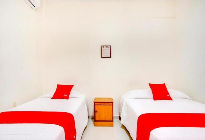 اتاق استاندارد سه نفره, La Estancia