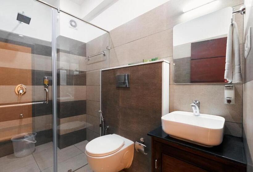 اتاق لوکس با بالکن, Pleasant Hill Resort