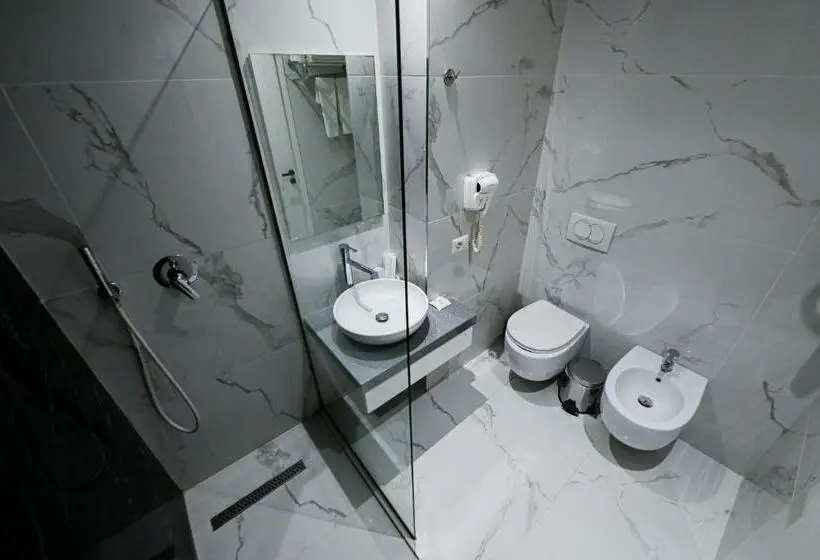 Triple Room Sea View, Royal G Max