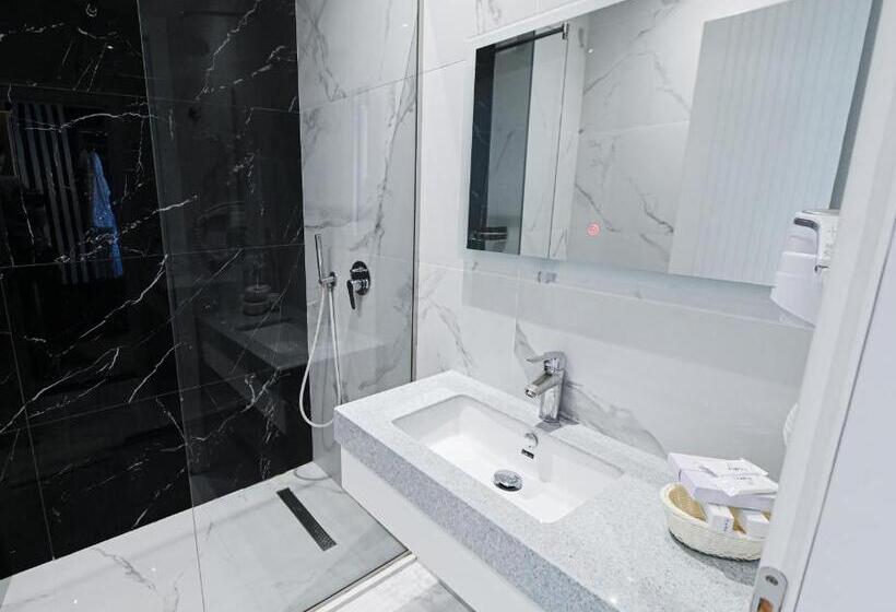 스탠다드 발코니 룸, Royal G Max