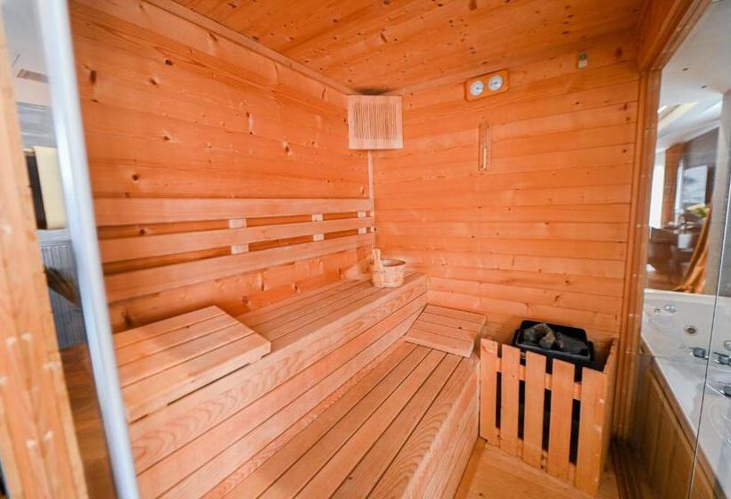 디럭스 스위트, Royal G Max