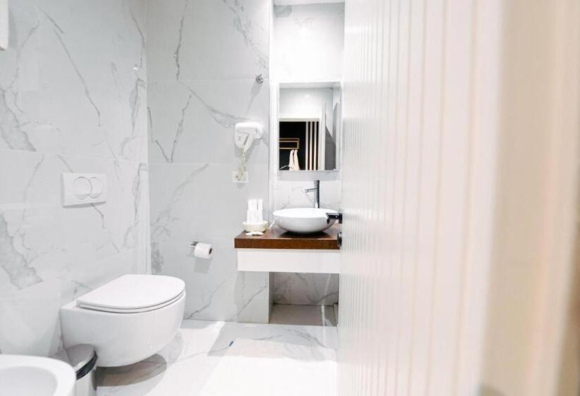 스탠다드 트리플 룸, Royal G Max