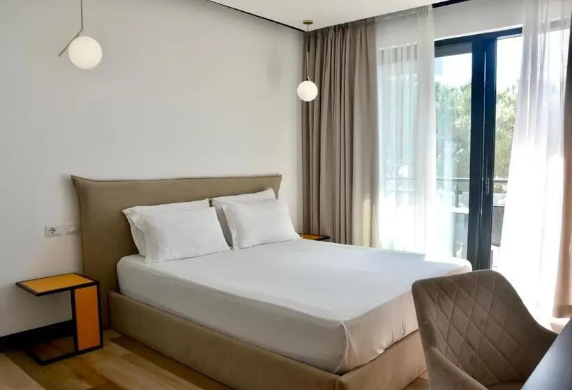 اتاق استاندارد, Royal G Max