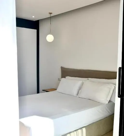 اتاق استاندارد, Royal G Max