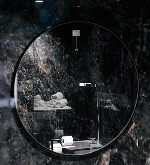 디럭스 스위트, Royal G Max