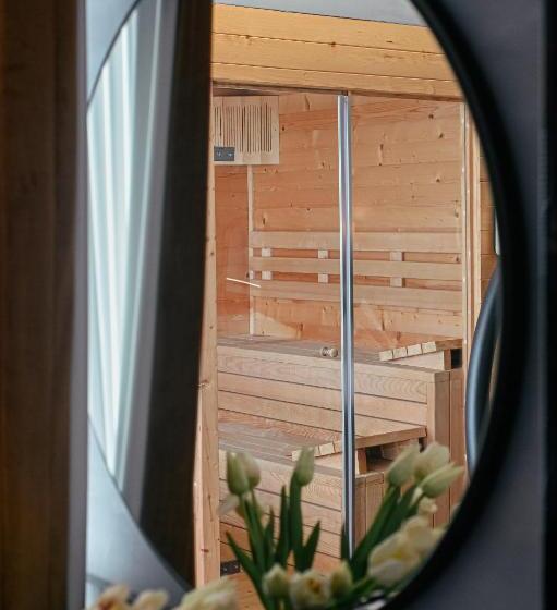 디럭스 스위트, Royal G Max