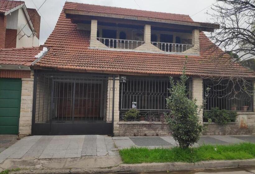 شقة غرفة نوم واحدة بالطابق الأرضى, Casa D'vilero En Temperley