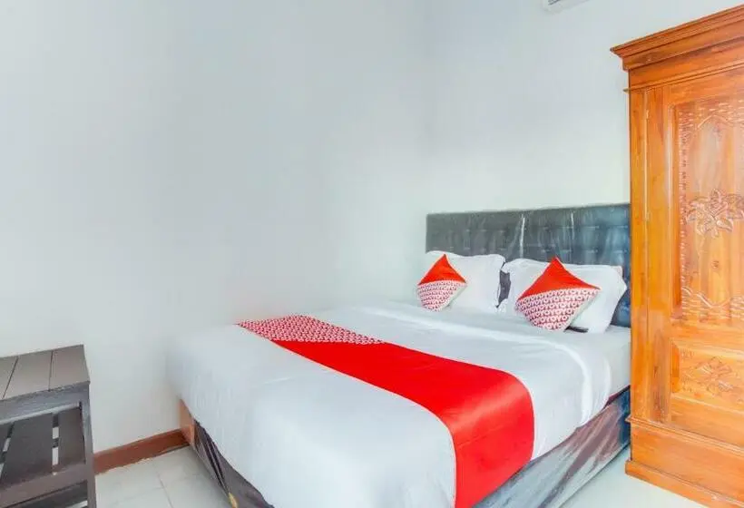 Chambre Standard, Orange Inn Redpartner Madiun