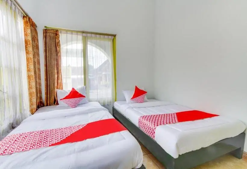 Chambre Economy, Orange Inn Redpartner Madiun