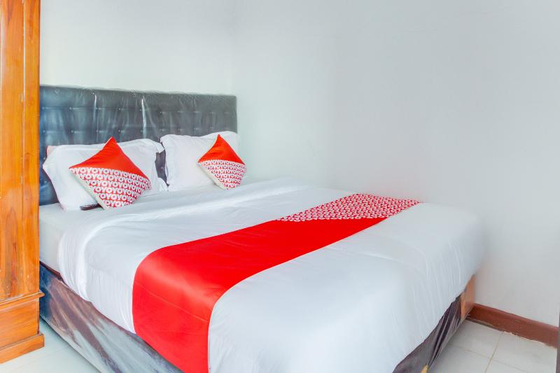 Standard Room, Orange Inn Redpartner Madiun