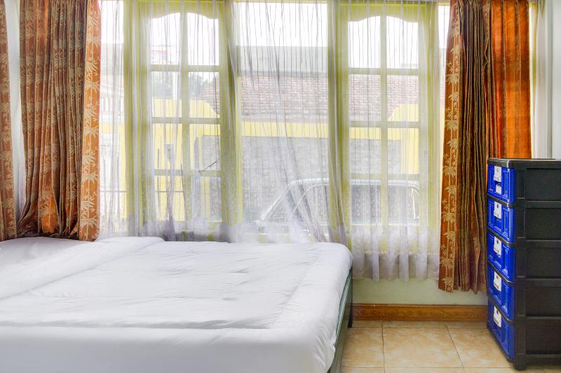 Economy Room, Orange Inn Redpartner Madiun