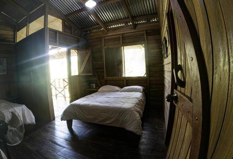 غرفة قياسية مزوَّدة بشُرفة, Oski Lodge, Rain Forest Rincón De La Vieja