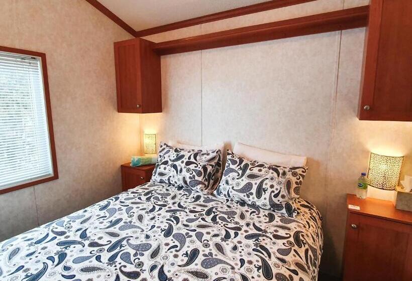 3 Bett Standardzimmer Balkon, The Orchard At Oliver