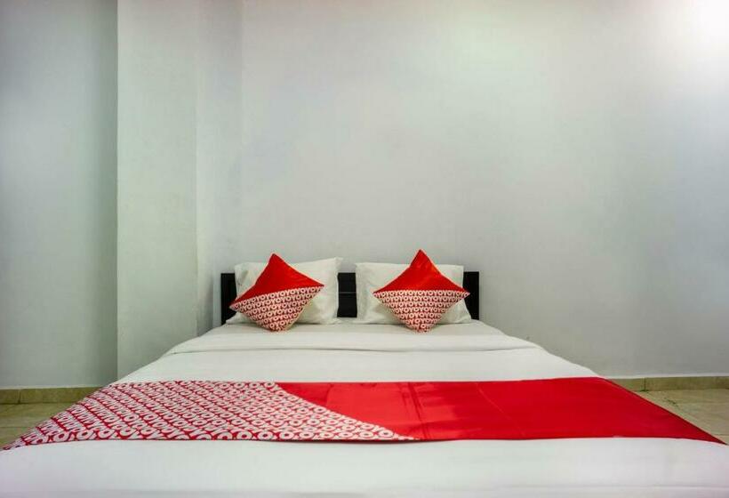 חדר סטנדרט, Wisma Permata Makassar Redpartner