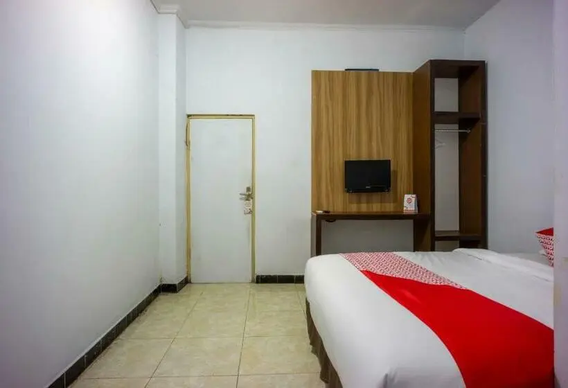 Standard-huone, Wisma Permata Makassar Redpartner