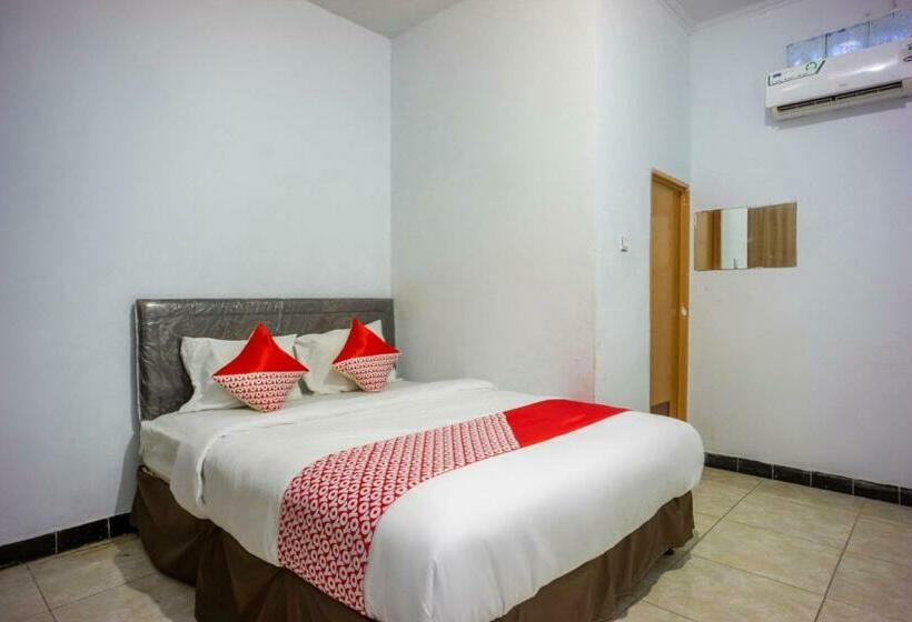 חדר סטנדרט, Wisma Permata Makassar Redpartner