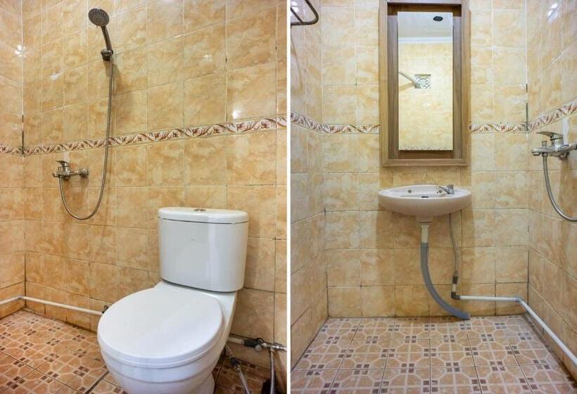 חדר סטנדרט, Wisma Permata Makassar Redpartner