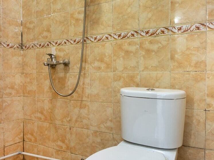 חדר סטנדרט, Wisma Permata Makassar Redpartner