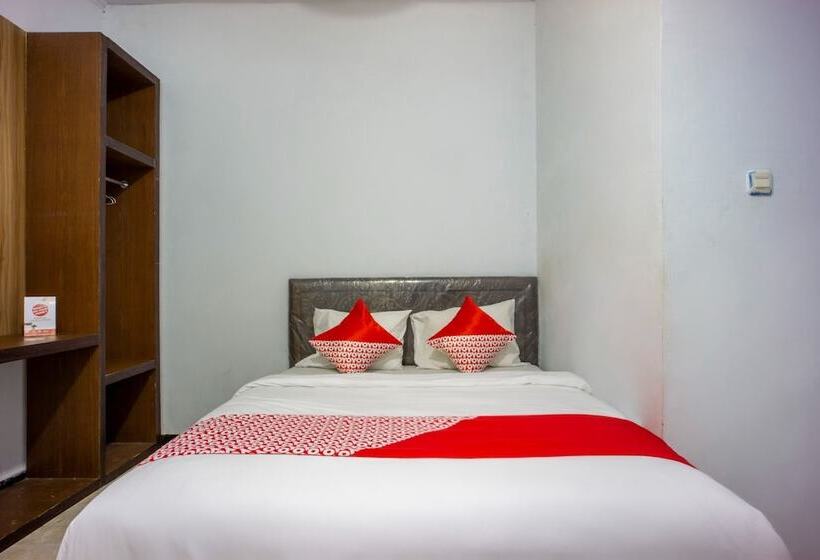 חדר סטנדרט, Wisma Permata Makassar Redpartner