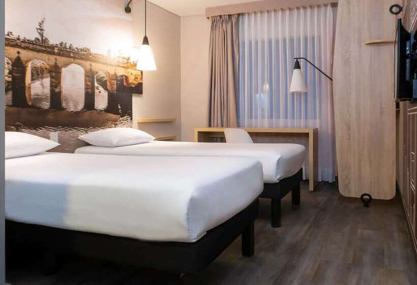 Номер Стандарт, Ibis Chia