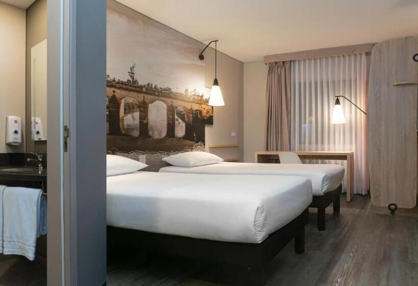 Номер Стандарт, Ibis Chia