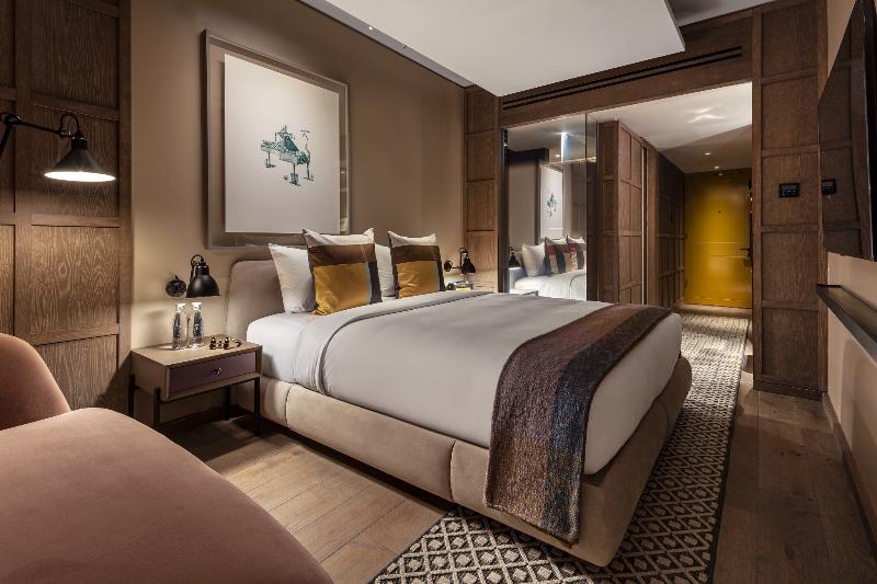 高级大房间, The Londoner