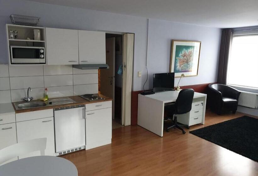 Полулюкс, Jfk Hotel Zelzate   Gent