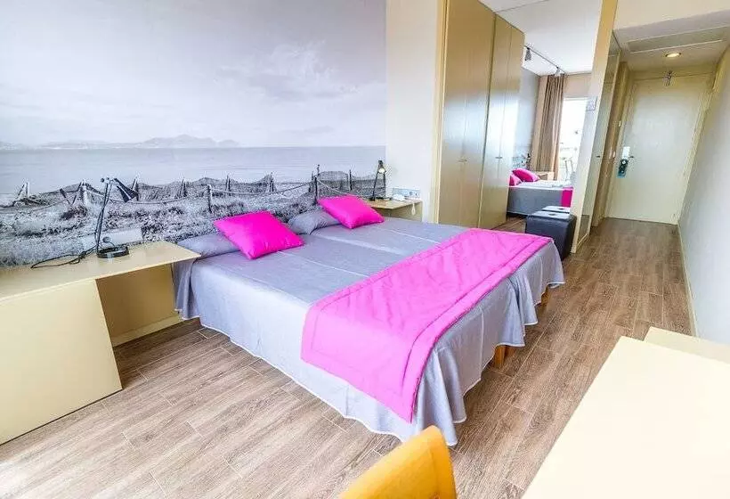 اتاق اساندارد با چشم‌انداز جانبی به دریا, Eix Platja Daurada Hotel & Spa