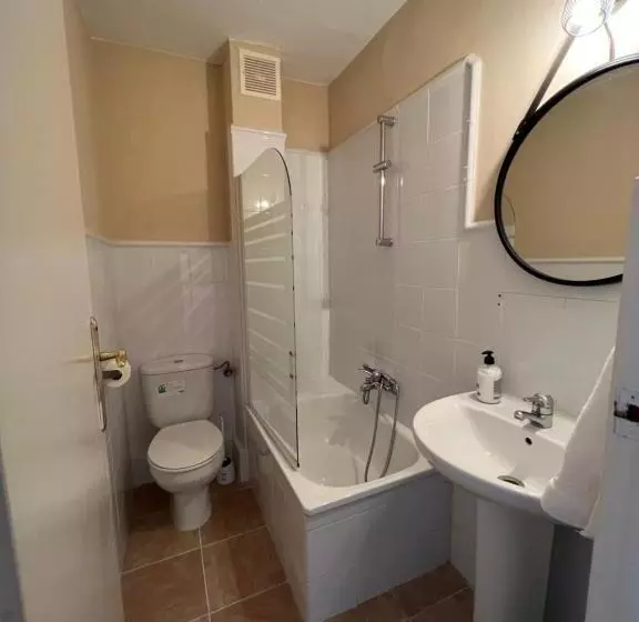 اتاق استاندارد یک نفره, Hosteria Tajahierro