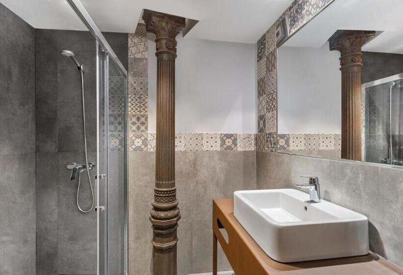 اتاق استاندارد, B&b Hotel Madrid Centro Plaza Mayor