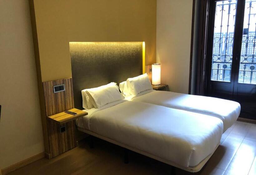 اتاق استاندارد, B&b Hotel Madrid Centro Plaza Mayor