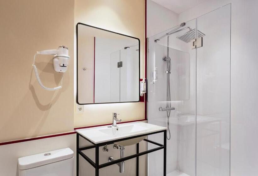 اتاق استاندارد, B&b Hotel Madrid Centro Plaza Mayor