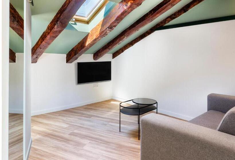 带露台的小型套房, B&b Hotel Madrid Centro Plaza Mayor