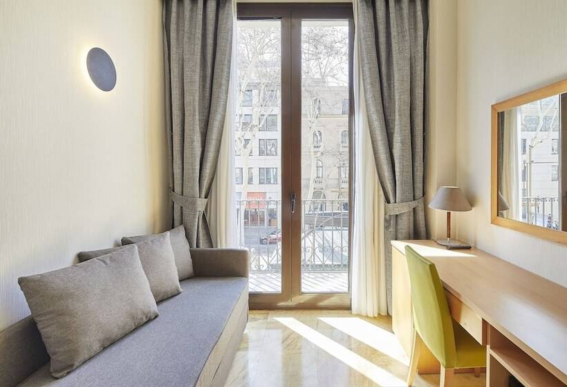 Номер Стандарт Вид на Город, Flor Parks