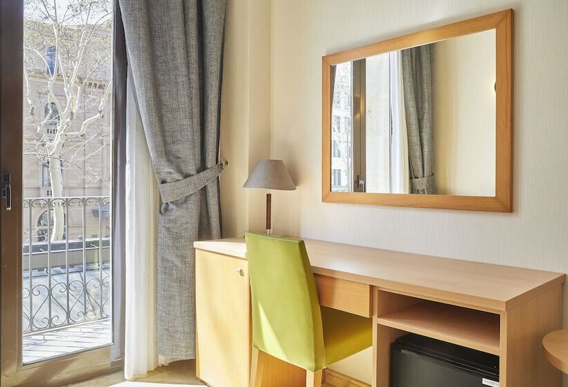 Номер Стандарт Вид на Город, Flor Parks