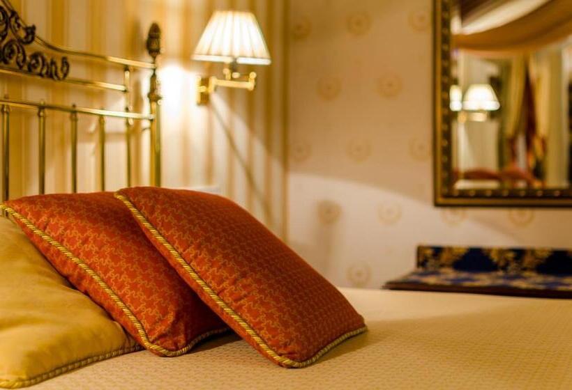 标准间, Infanta Cristina