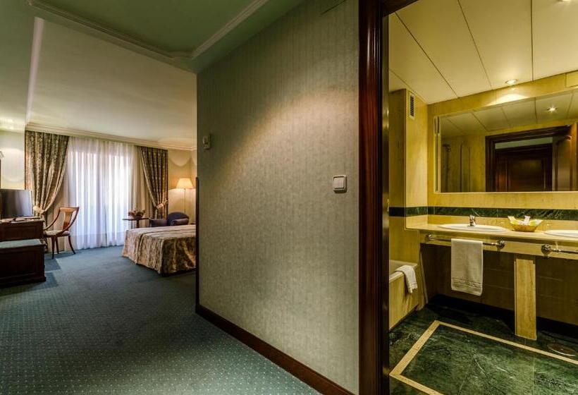 标准间, Infanta Cristina