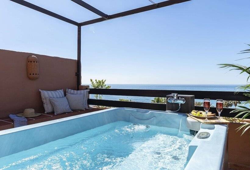 Полулюкс, Kempinski Hotel Bahía Beach Resort & Spa