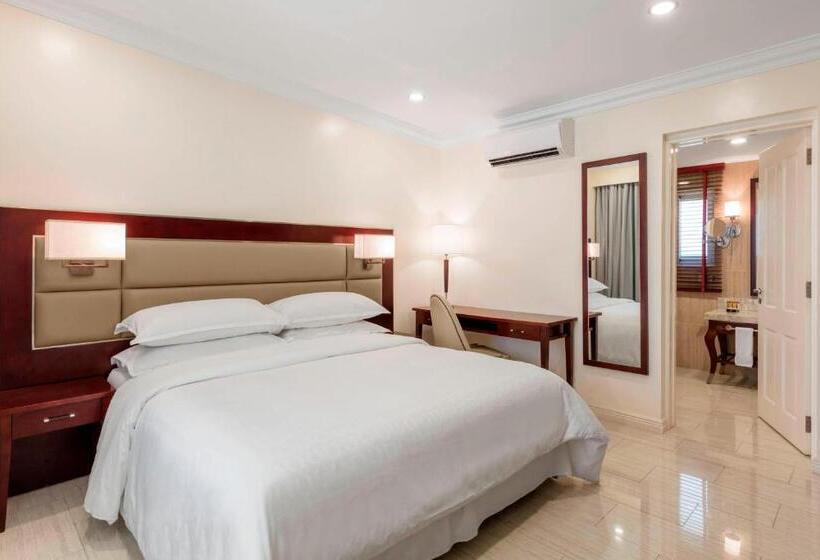 חדר סטנדרט עם מיטת קינג, Sheraton Samoa Aggie Grey S Hotel & Bungalows