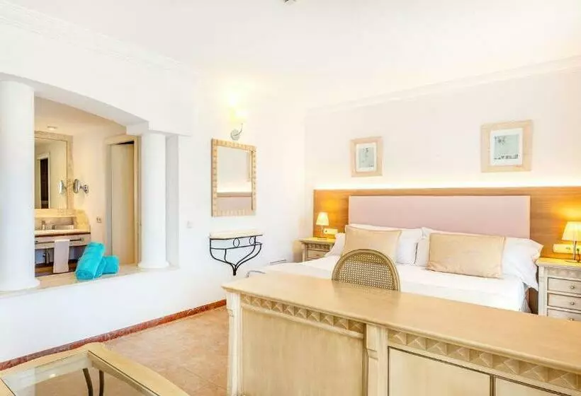 سوییت جونیور, Viva Cala Mesquida Suites & Spa 4* Sup - Adults Only 16+
