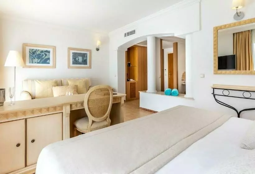 سوییت جونیور, Viva Cala Mesquida Suites & Spa 4* Sup - Adults Only 16+