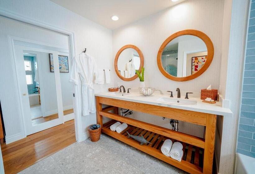 جناح سرير كينج, Zane Grey Pueblo