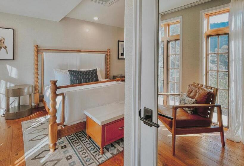 غرفة قياسية سرير كينج, Zane Grey Pueblo