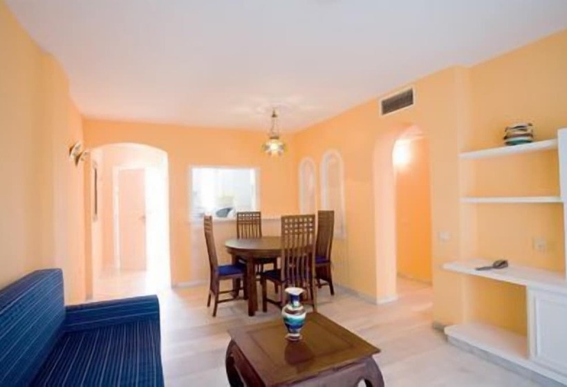 شقة غرفتين, Apartamentos Mar y Golf