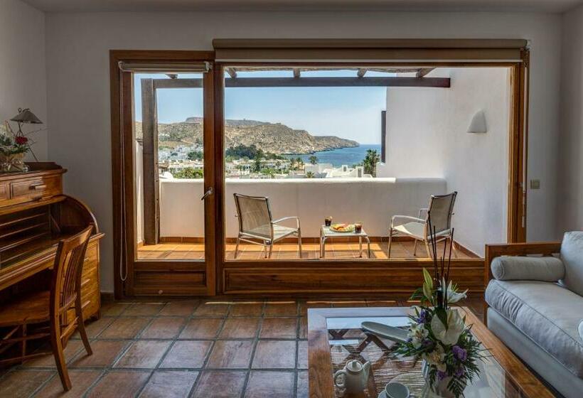 סוויטה עם ג'קוזי, נוף לים, Boutique Hotel El Tio Kiko