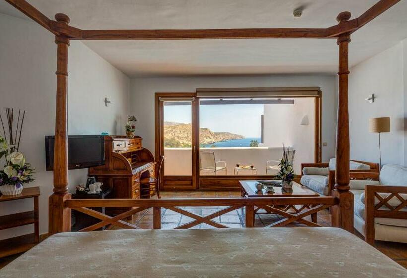 סוויטה עם ג'קוזי, נוף לים, Boutique Hotel El Tio Kiko