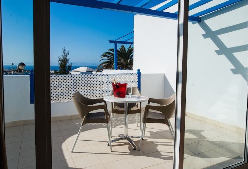 شقة غرفة واحدة, HL Paradise Island