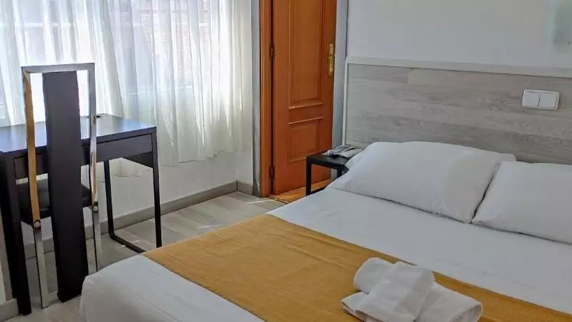 スタンダードシングルルーム, Hostal Doña Isabel