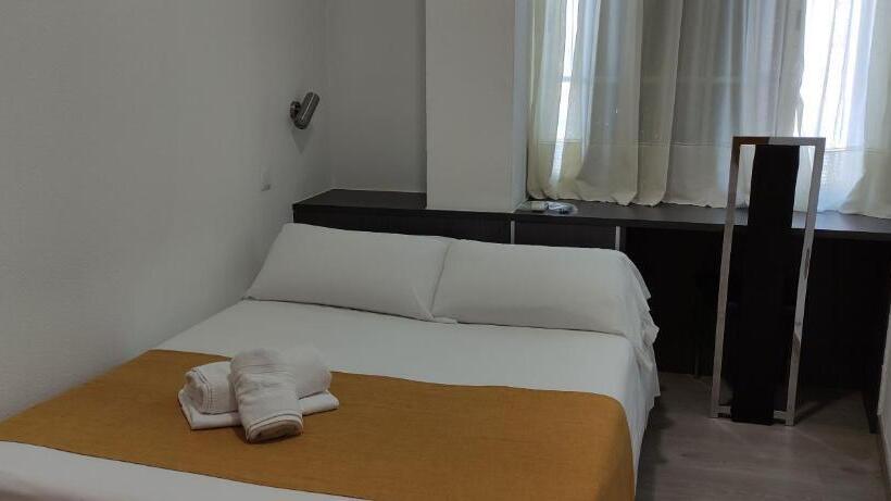 Номер Стандарт Индивидуальный, Hostal Doña Isabel