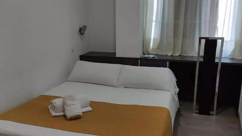 スタンダードシングルルーム, Hostal Doña Isabel